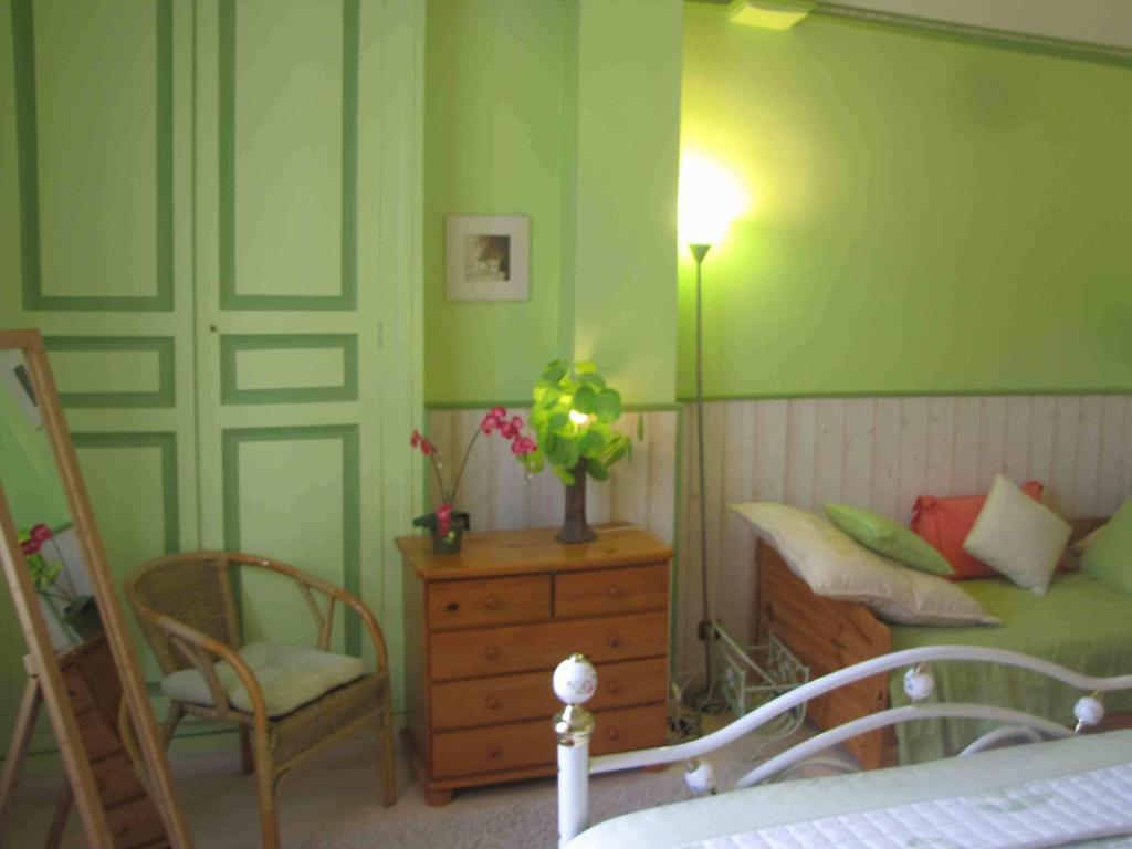 Chambres D'Hotes Les Pensees Douces Auxerre Chambre photo