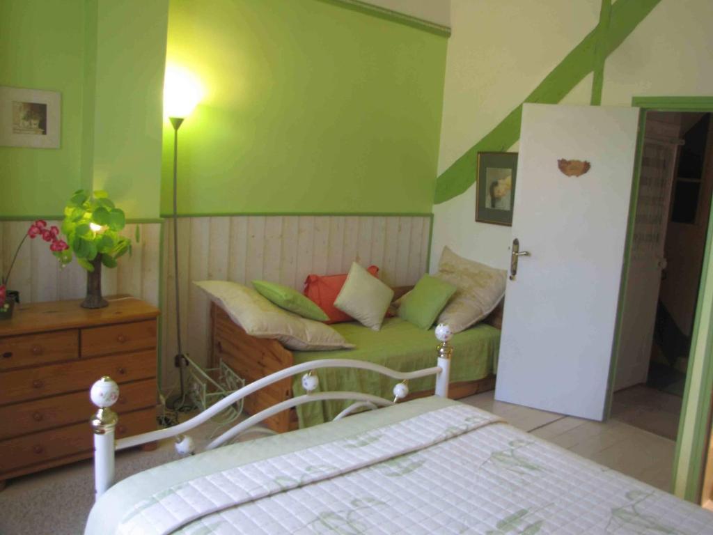 Chambres D'Hotes Les Pensees Douces Auxerre Chambre photo